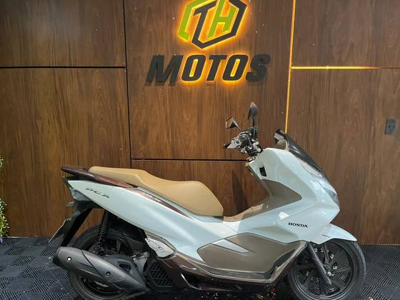 HONDA PCX DLX HONDA PCX DLX